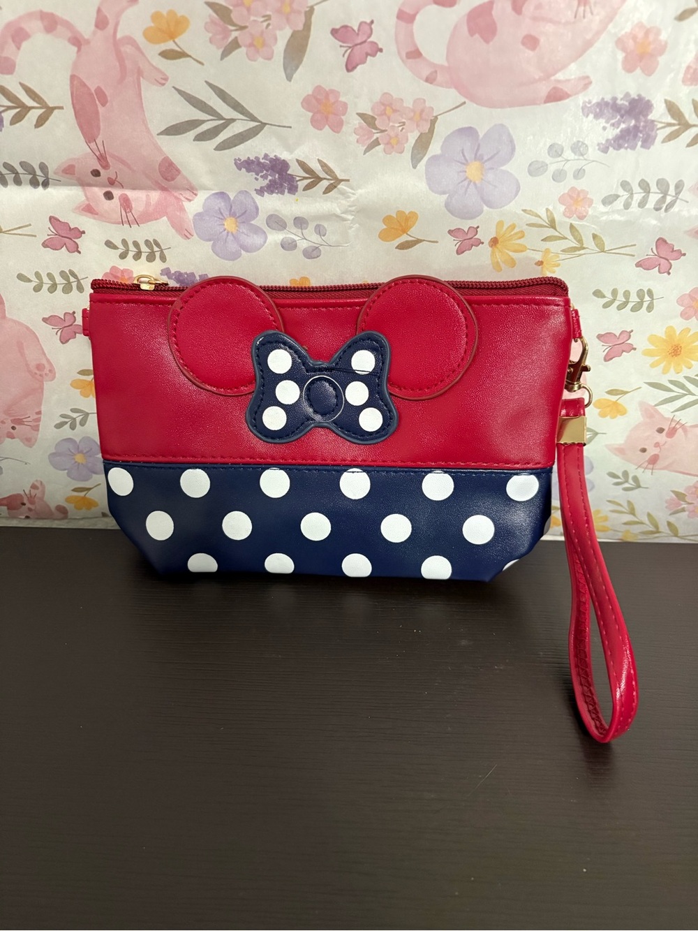Minnie Mouse style makeup cosmetic polka dot bow pouch. Preowned